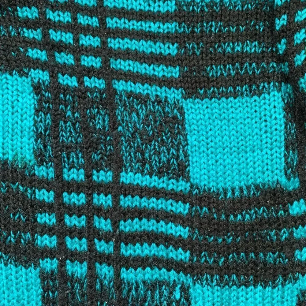 Vintage Street Scene Teal Black Checkered Plaid Loose Knit Pullover Sweater‎